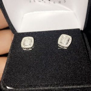 Meet your Posher, Terrell